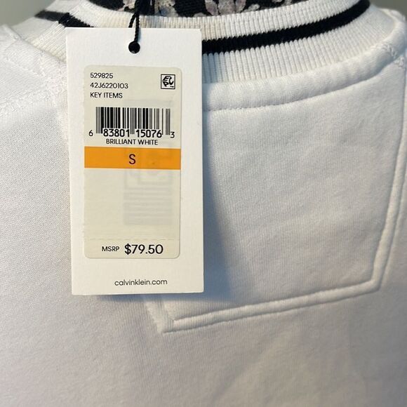Calvin Klein Women’s White Fleece Sweater . NEW - Picture 3 of 4
